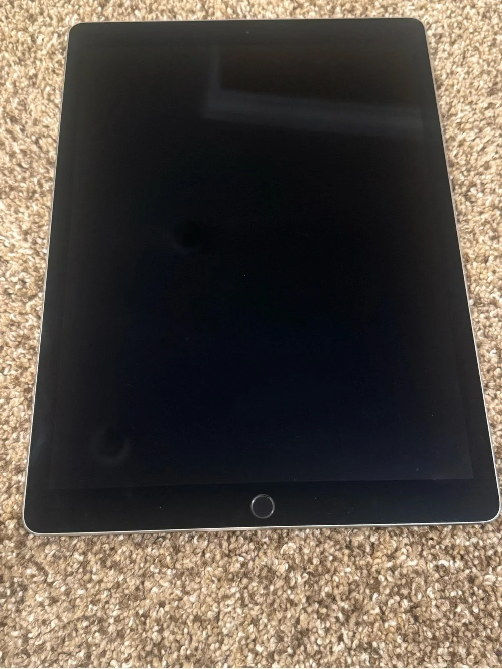 ⭐️ Apple A1670 iPad Pro 64g 12.9” W/ Original Box & Otter Box Case ⭐️
